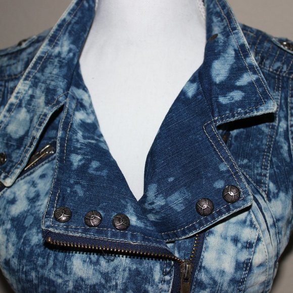 Denim Tie-Dye Vest - Picture 3 of 4